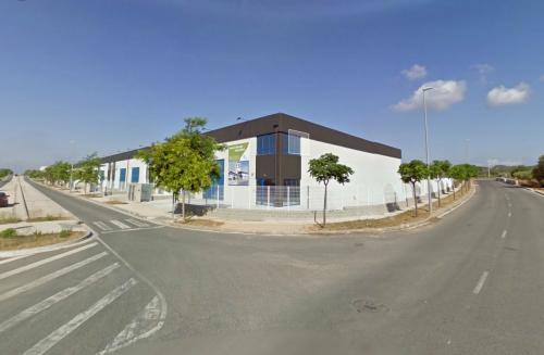 Promoció de 10 naus industrials a Tortosa (5.700 m²)