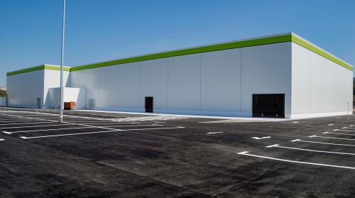 Nau comercial a Tortosa (2.612,16m²)